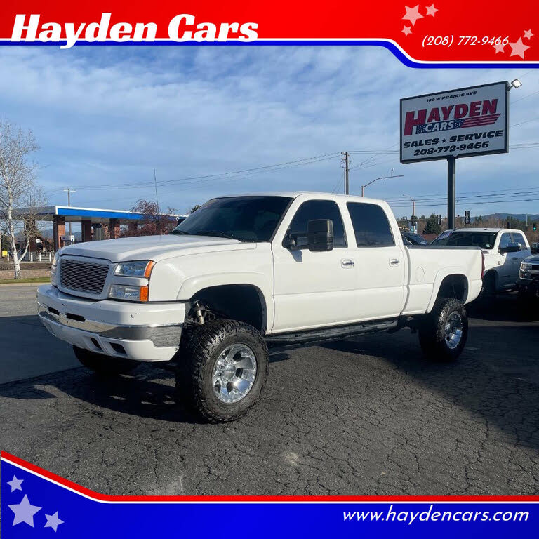 2004 Chevrolet Silverado 2500HD LS Crew Cab 4WD