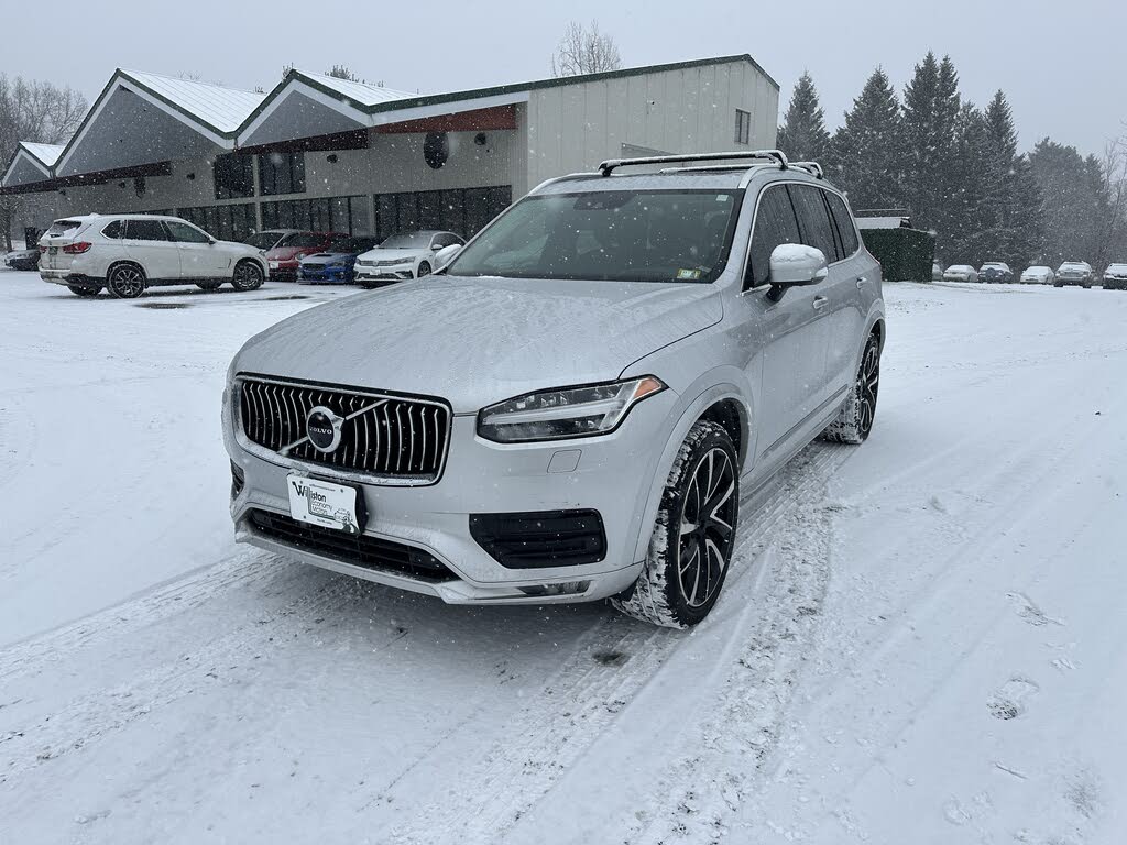 2020 Volvo XC90 T6 Momentum 6-Passenger AWD
