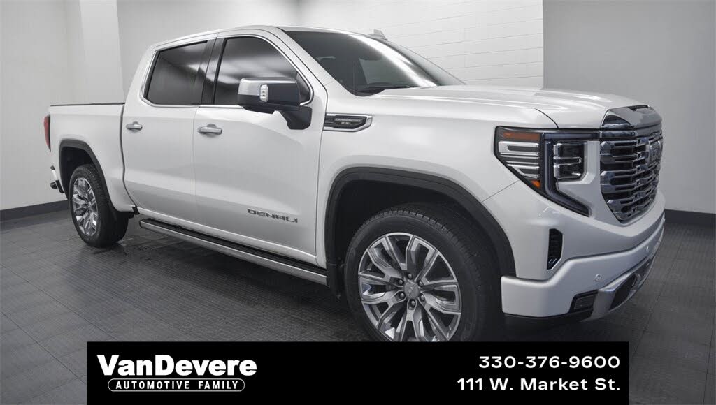 2023 GMC Sierra 1500 Denali Crew Cab 4WD