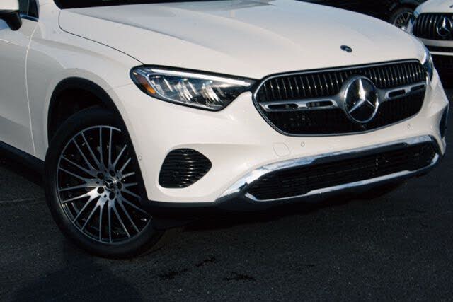 2025 Mercedes-Benz GLC 300 RWD