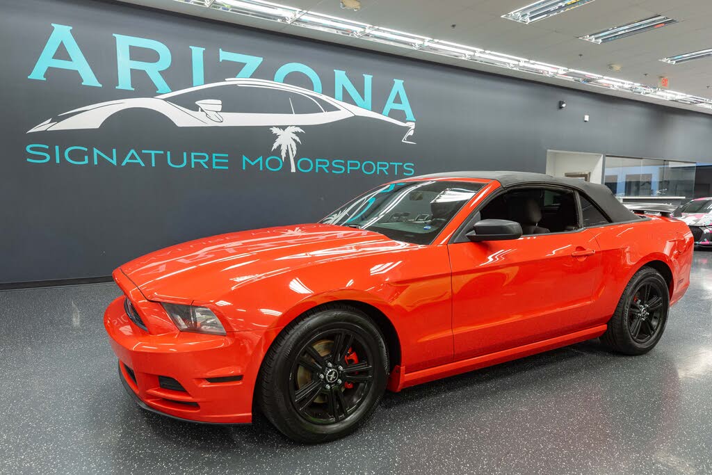 2013 Ford Mustang V6 Convertible RWD