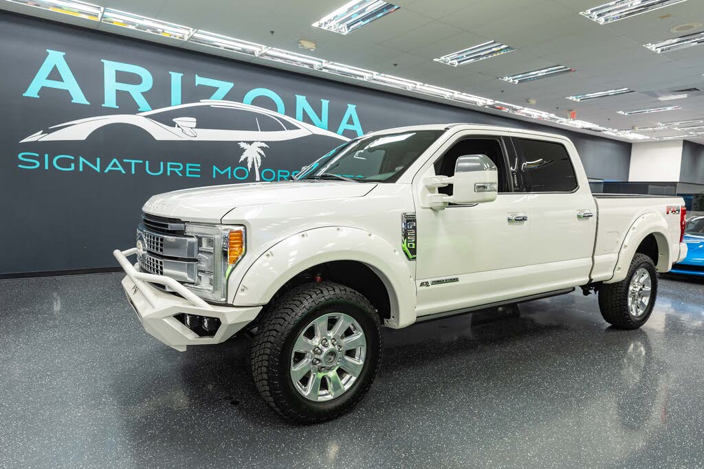 2017 Ford F-250 Super Duty Platinum Crew Cab 4WD