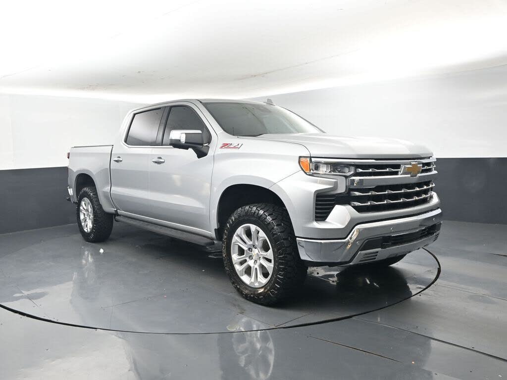 2022 Chevrolet Silverado 1500 LTZ Crew Cab 4WD