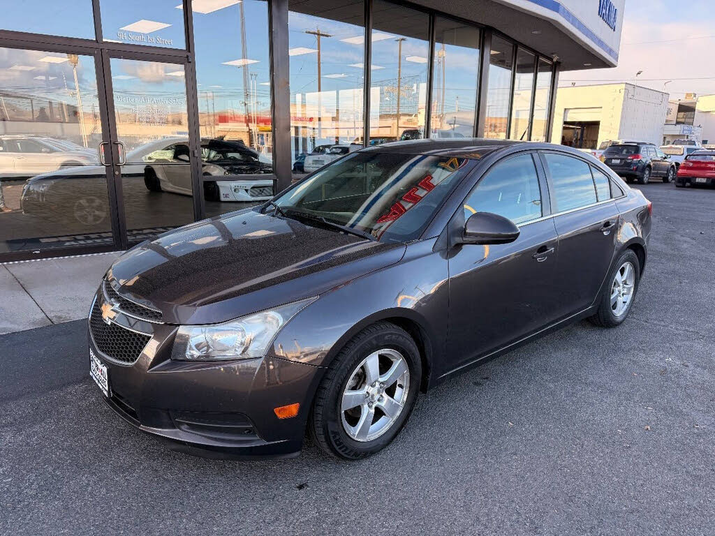 2014 Chevrolet Cruze 1LT Sedan FWD