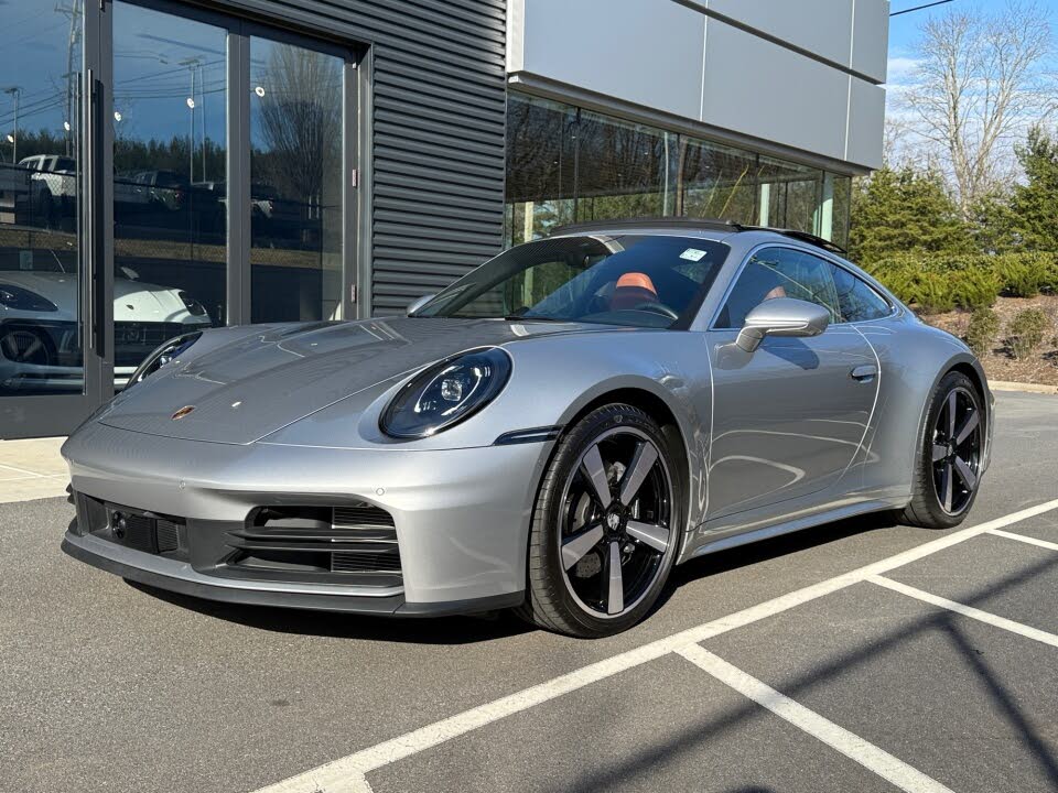 2025 Porsche 911 Carrera Coupe RWD