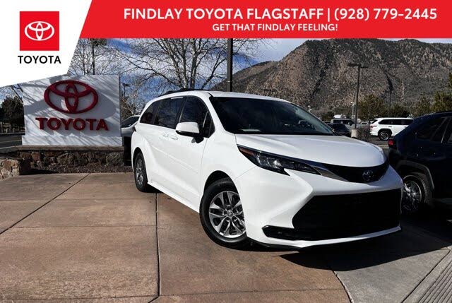 2022 Toyota Sienna LE 8-Passenger AWD