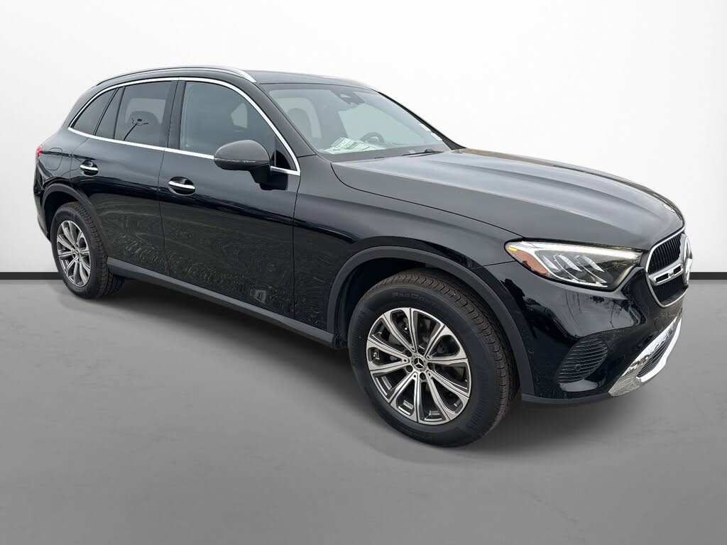 2025 Mercedes-Benz GLC 300 RWD