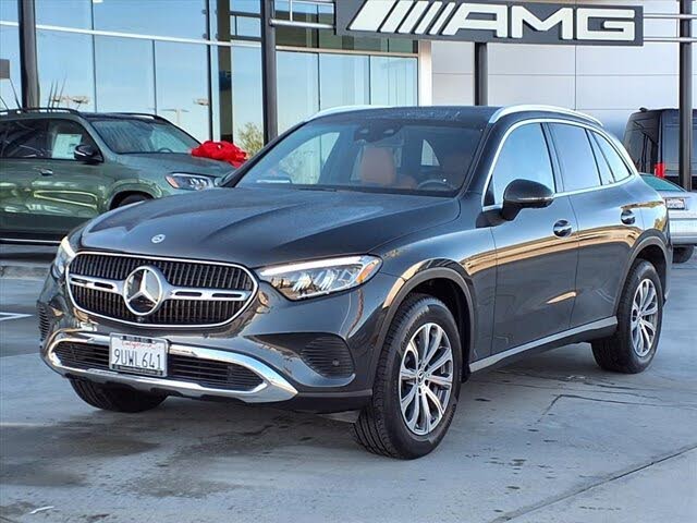 2025 Mercedes-Benz GLC 300 RWD