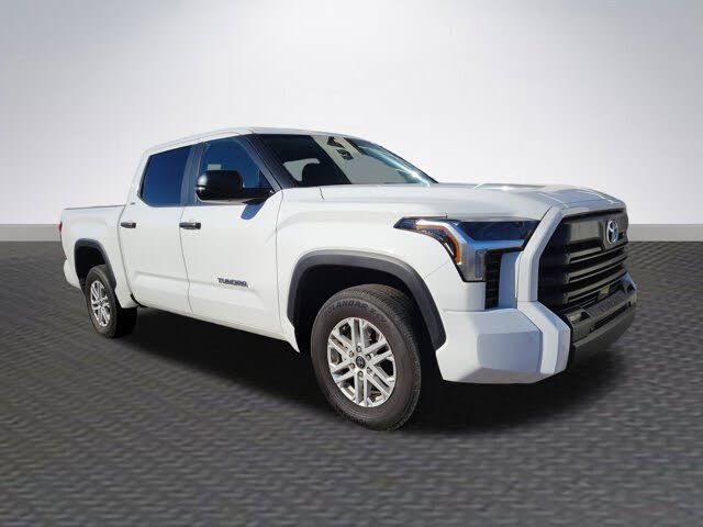 2024 Toyota Tundra SR5 CrewMax Cab 4WD