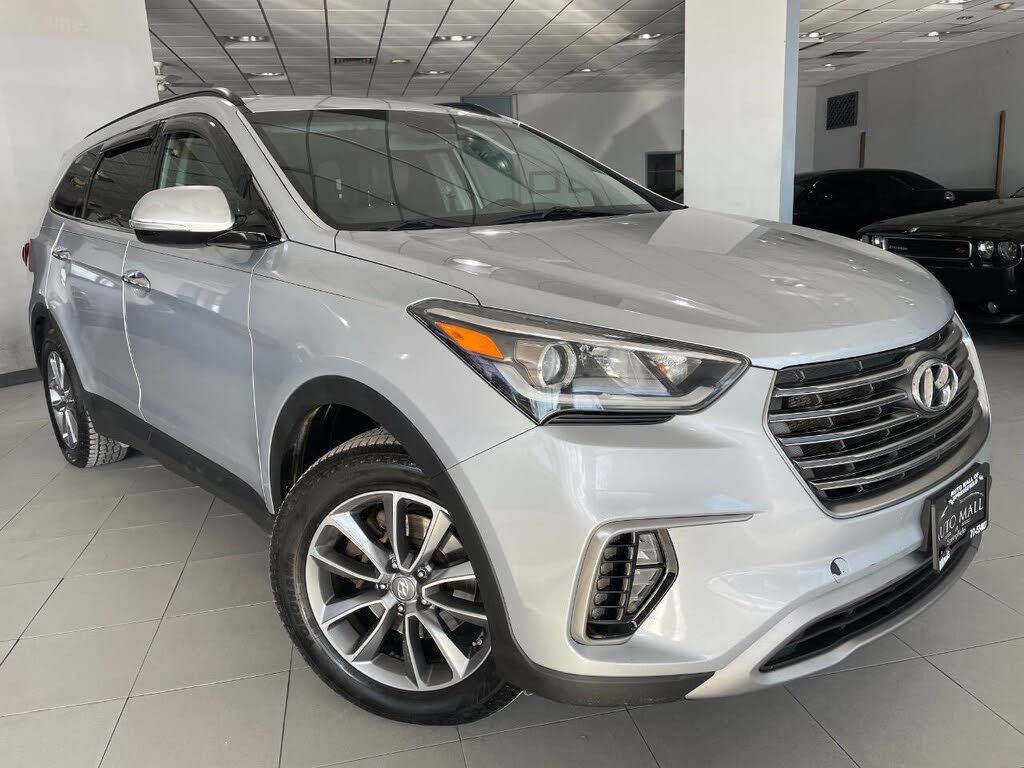 2017 Hyundai Santa Fe SE FWD