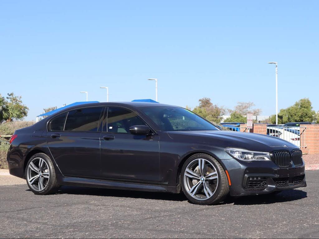 2019 BMW 7 Series 750i RWD