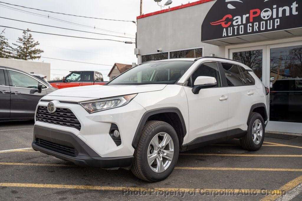 2019 Toyota RAV4 XLE FWD