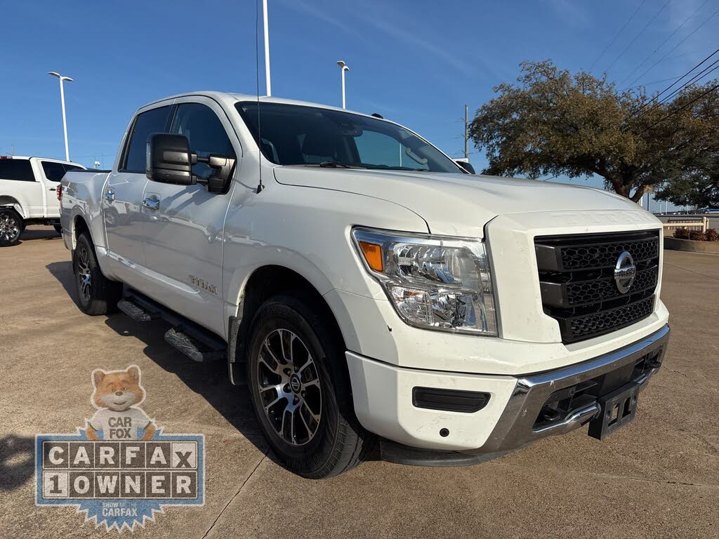 2021 Nissan Titan SV Crew Cab 4WD