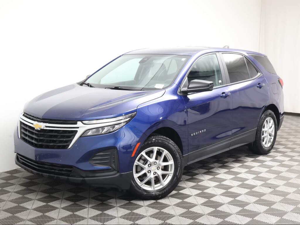 2022 Chevrolet Equinox LS FWD with 1LS