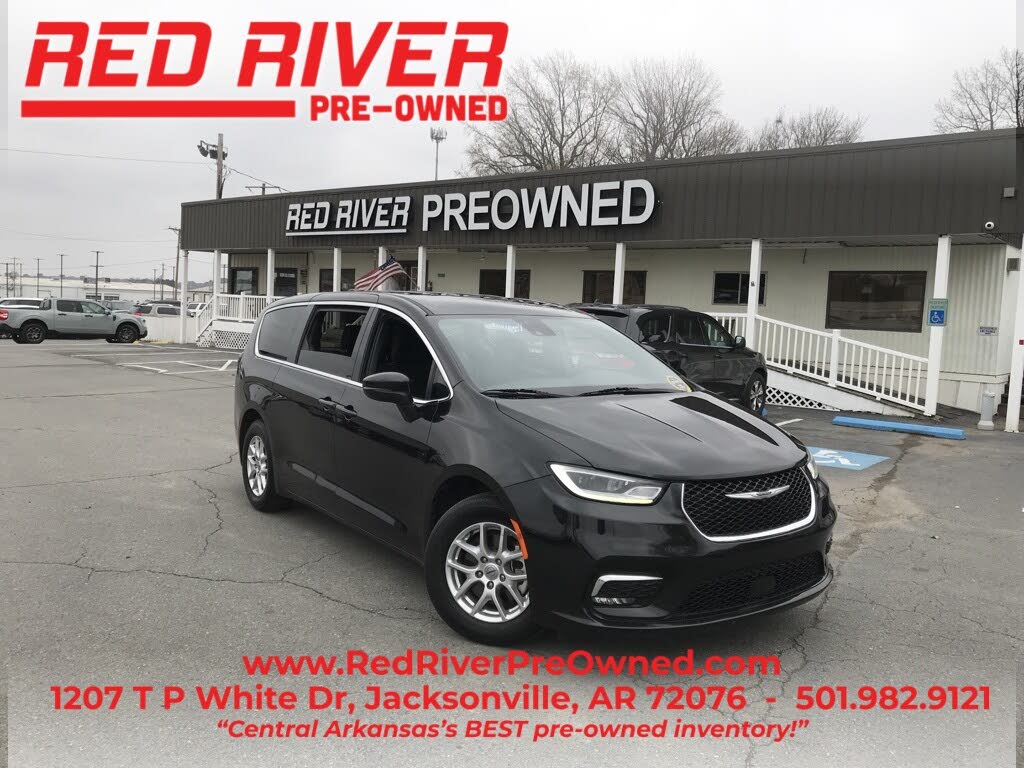 2023 Chrysler Pacifica Touring FWD