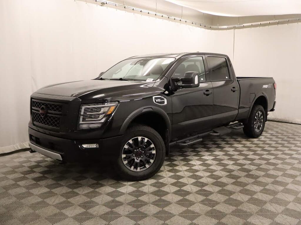 2023 Nissan Titan XD PRO-4X Crew Cab 4WD