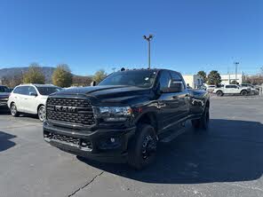 RAM 3500 Big Horn Crew Cab LB DRW 4WD