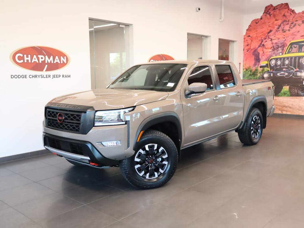 2024 Nissan Frontier PRO-4X Crew Cab 4WD