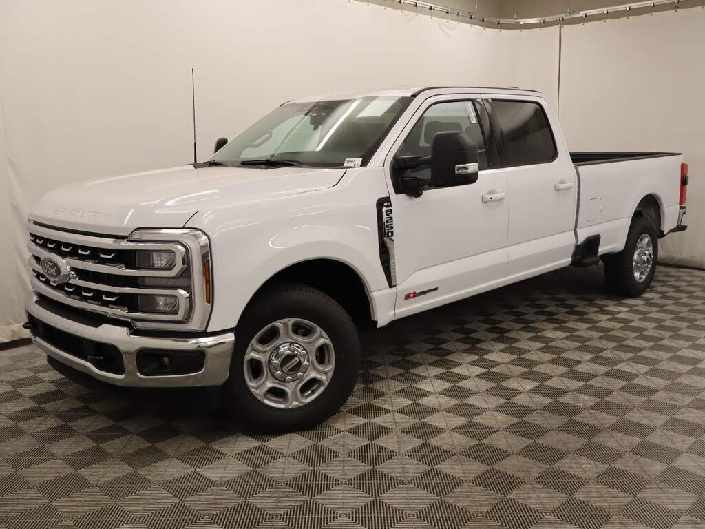 2026 Ford F-250 Super Duty XLT Crew Cab RWD
