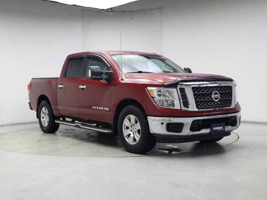 2018 Nissan Titan SV Crew Cab 4WD