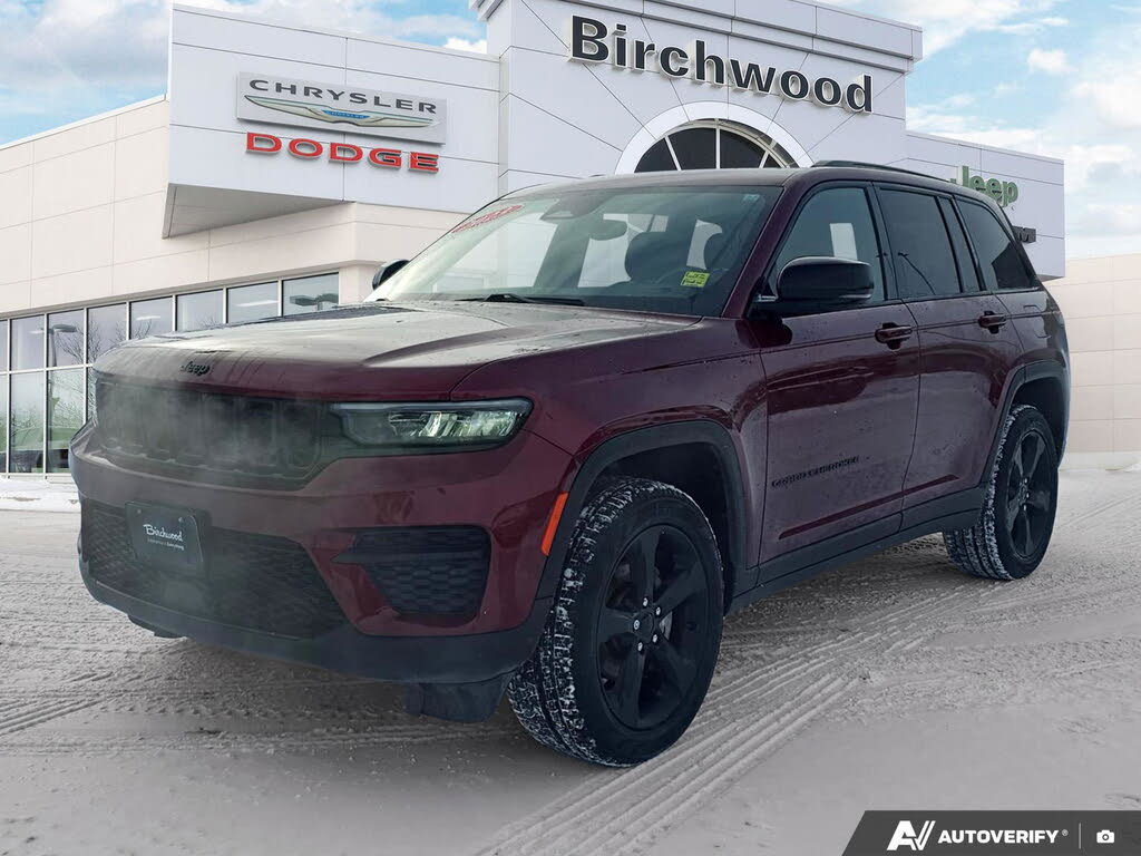 2023 Jeep Grand Cherokee Altitude 4WD