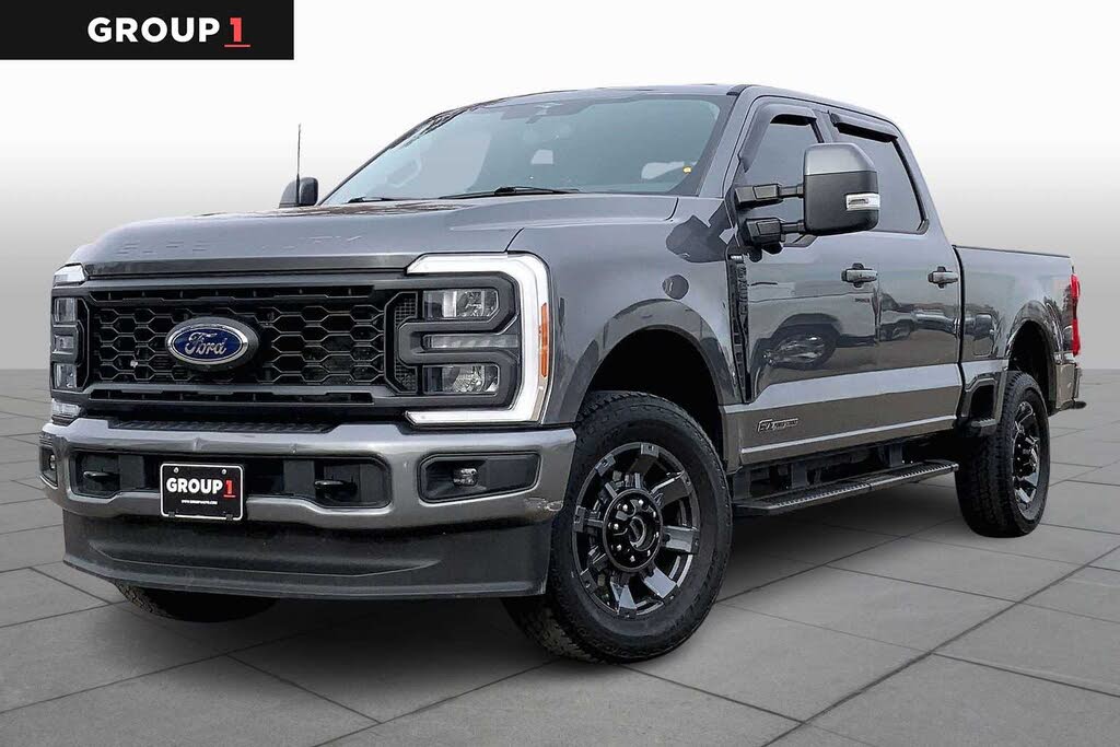 2023 Ford F-250 Super Duty Lariat Crew Cab 4WD
