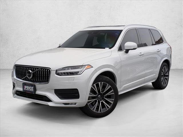2022 Volvo XC90 T6 Momentum 7-Passenger AWD