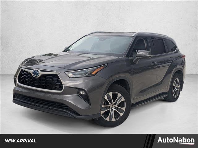 2023 Toyota Highlander Hybrid XLE AWD