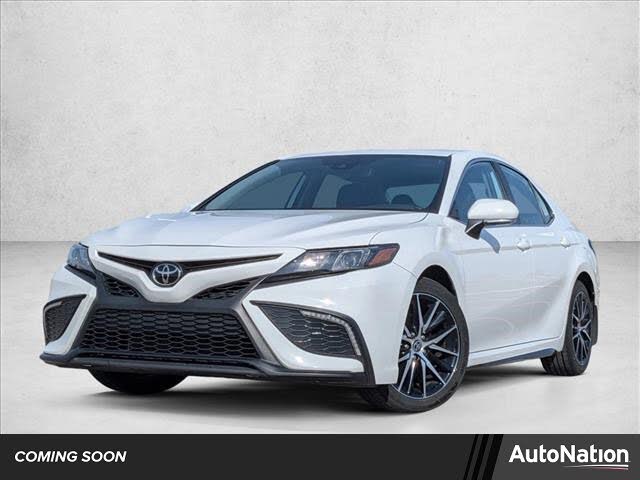 2024 Toyota Camry SE FWD