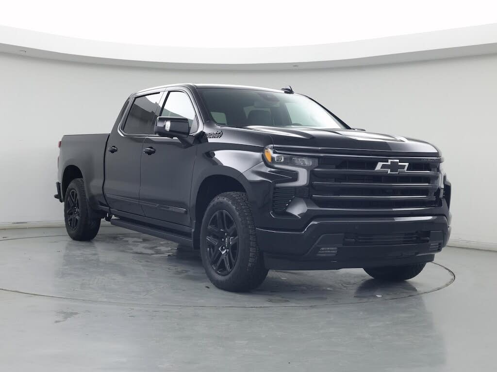 2026 Chevrolet Silverado 1500 High Country Crew Cab 4WD