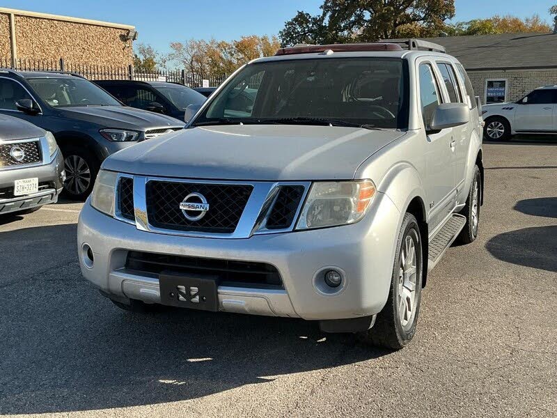 2008 Nissan Pathfinder SE