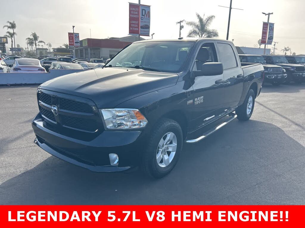2018 RAM 1500 Express Crew Cab RWD