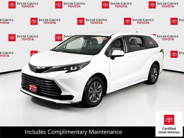 2024 Toyota Sienna LE 8-Passenger FWD