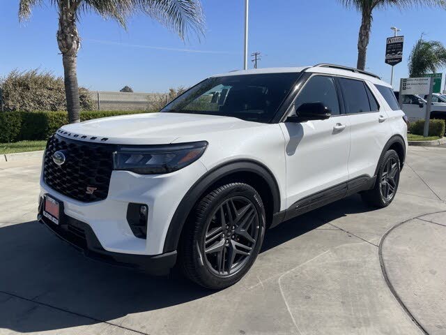 2025 Ford Explorer ST AWD