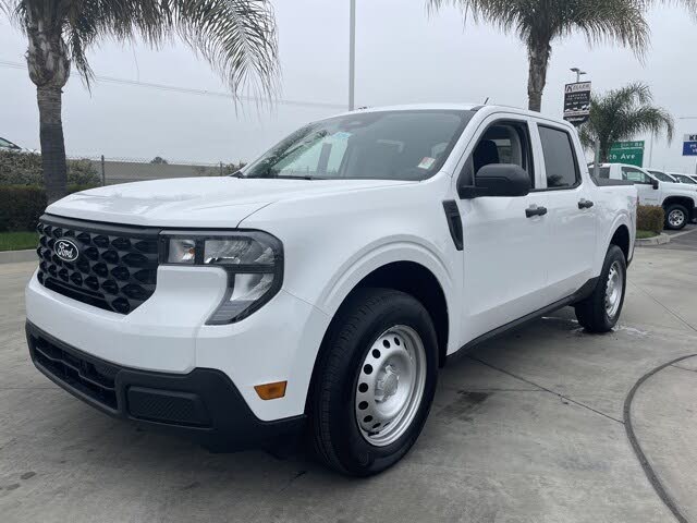 2025 Ford Maverick XL SuperCrew FWD