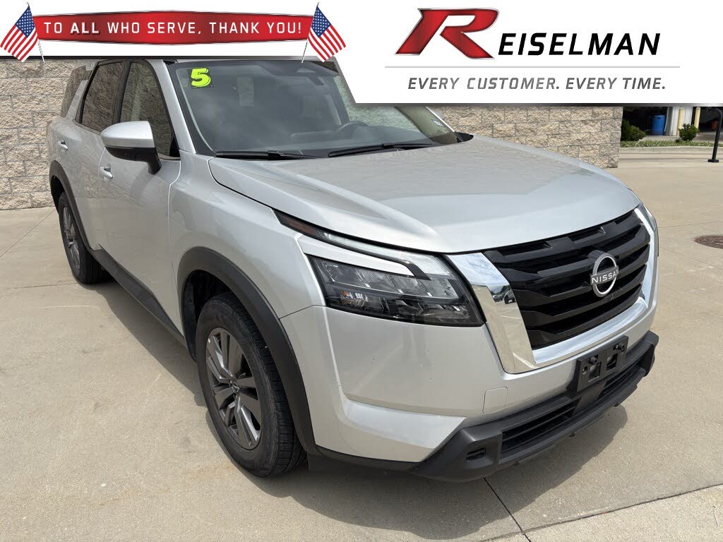 2025 Nissan Pathfinder SV FWD