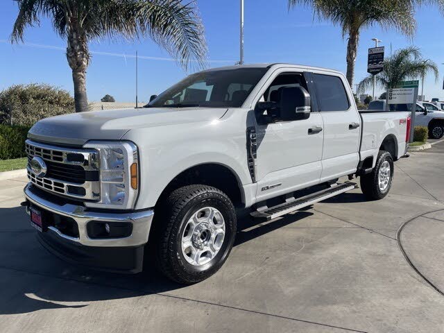 2026 Ford F-250 Super Duty XLT Crew Cab 4WD