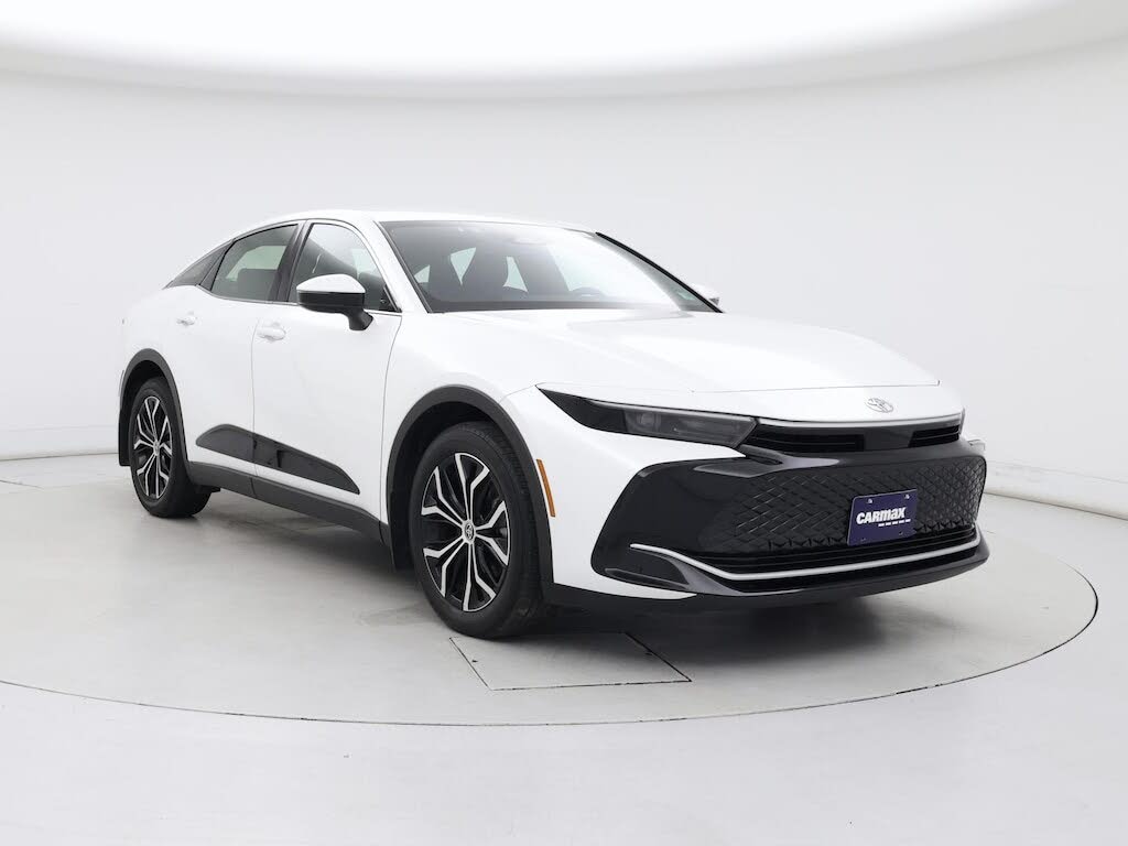 2023 Toyota Crown XLE AWD