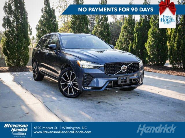 2025 Volvo XC60 B5 Plus Dark Theme AWD