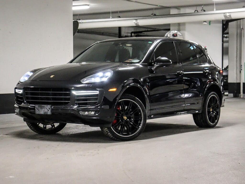 Porsche Cayenne GTS AWD 2017