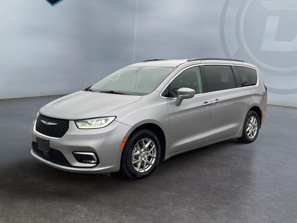 2021 Chrysler Pacifica Touring FWD