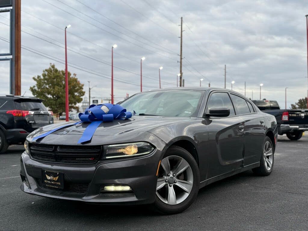 2016 Dodge Charger SXT RWD