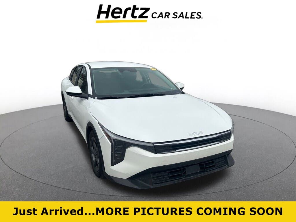 2025 Kia K4 LXS FWD