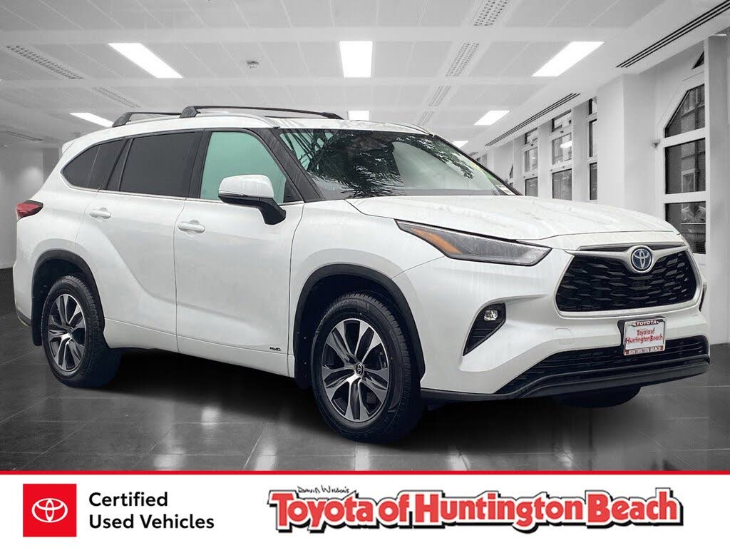 2022 Toyota Highlander Hybrid XLE AWD