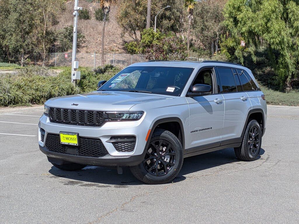 2024 Jeep Grand Cherokee Altitude 4WD