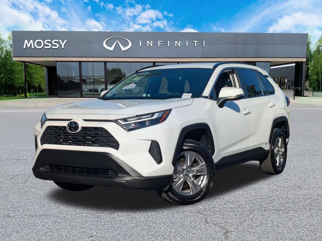 2025 Toyota RAV4 Hybrid XLE AWD