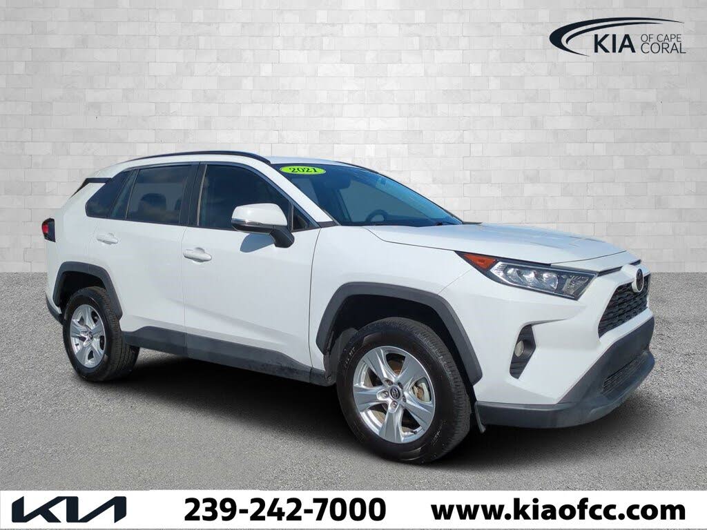 2021 Toyota RAV4 XLE FWD