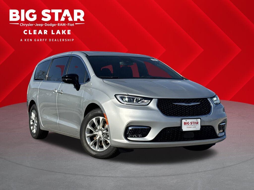 2026 Chrysler Pacifica Limited FWD