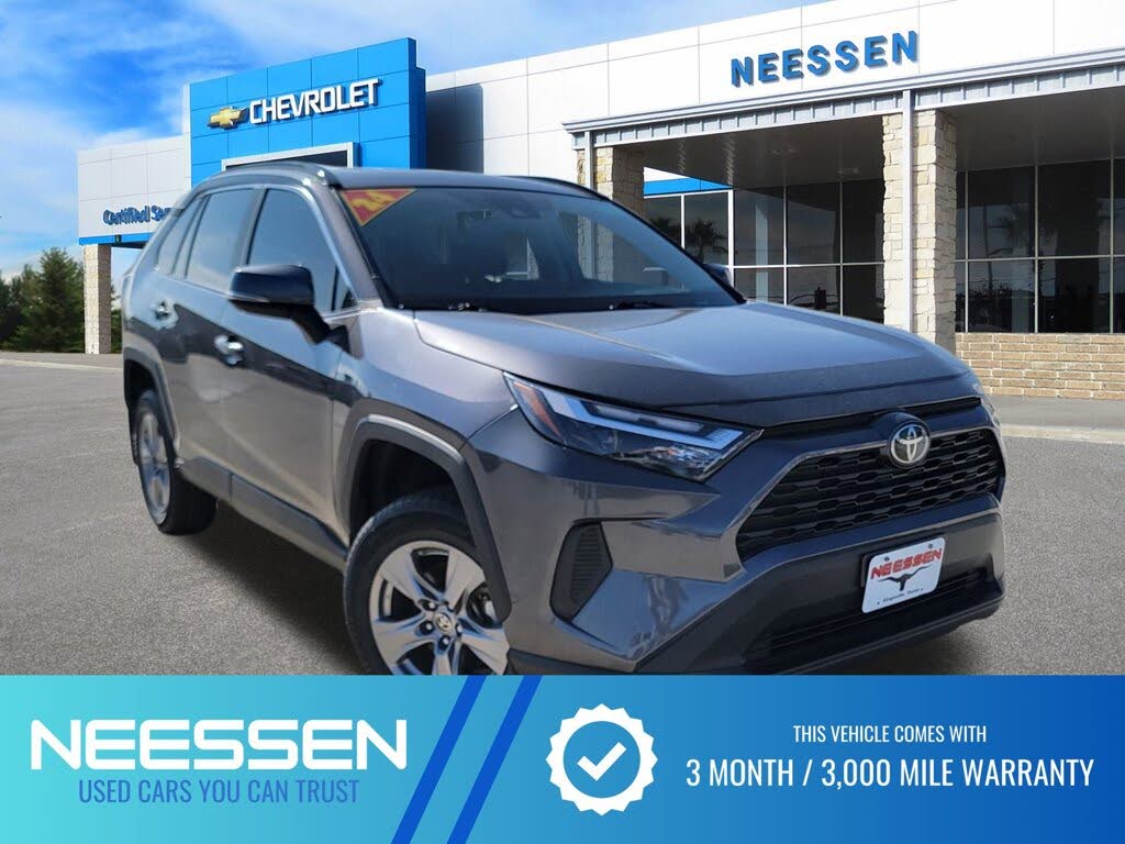 2024 Toyota RAV4 XLE FWD