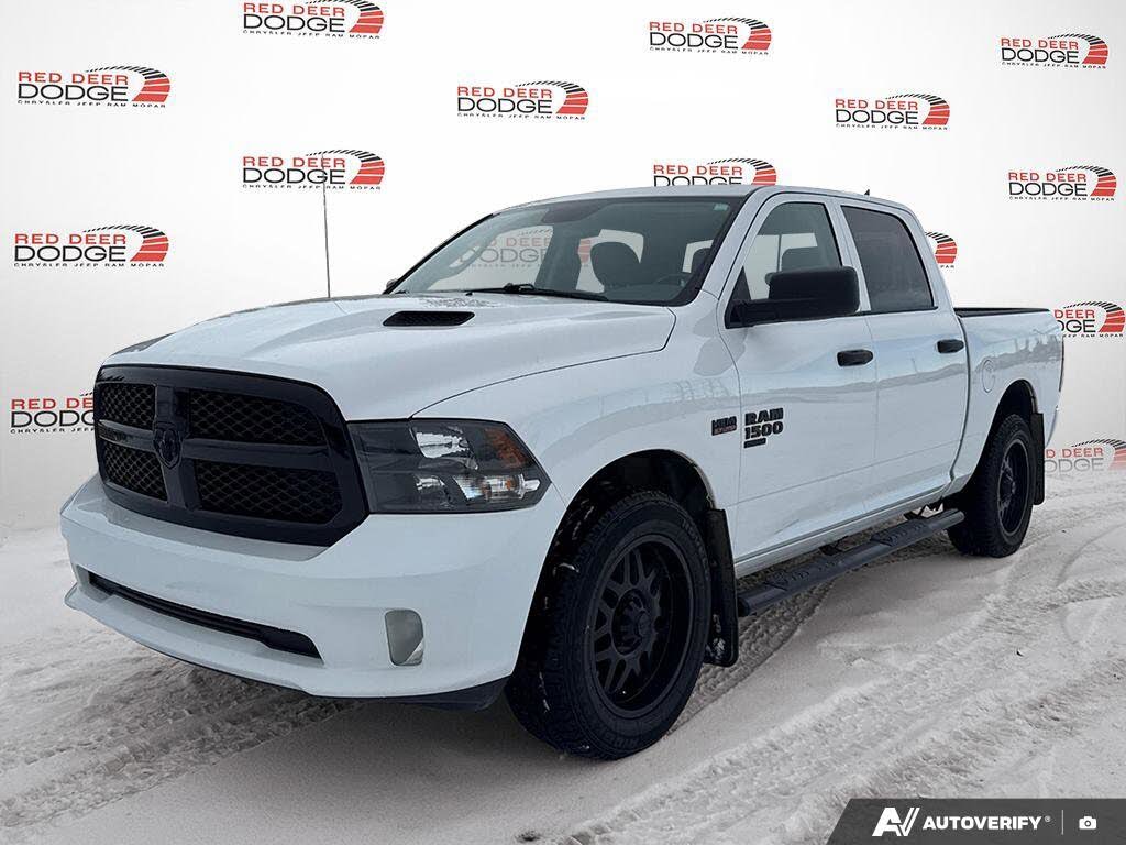 RAM 1500 Classic Express Crew Cab SB 4WD 2020